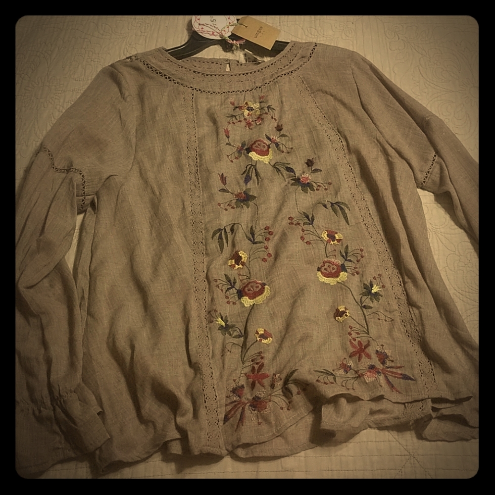Umgee shirt NWT